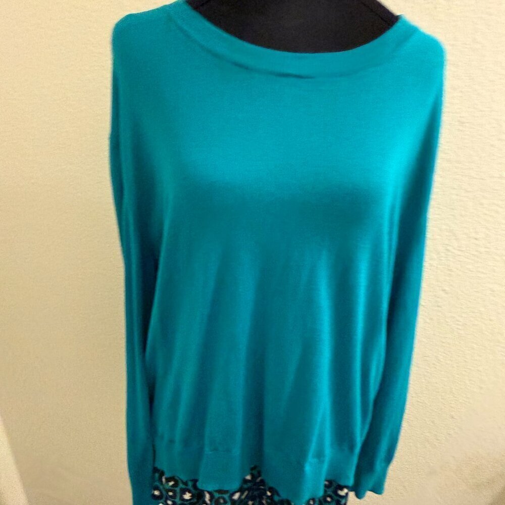 XL Michael Kors teal light sweater with leopard print on bottom with two buttons